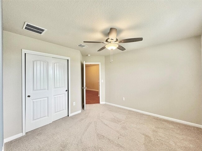 Building Photo - 407 Katmai Cir