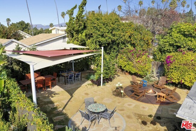 Building Photo - 1423 McCollum St