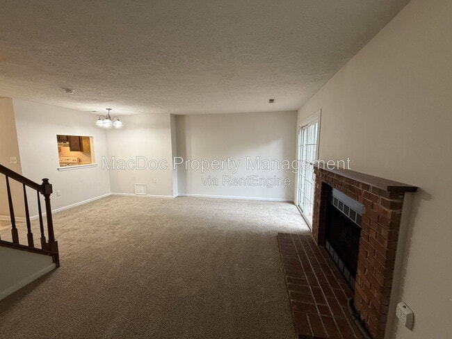 Building Photo - 11185 Kensington Pl