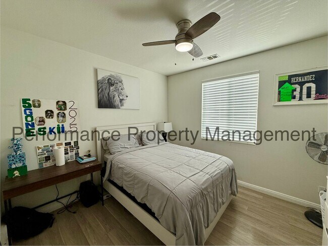 Building Photo - Gorgeous 5 Bed/3 Bath Rio Bravo Home w/ RBP & Security Deposit Alternative Option