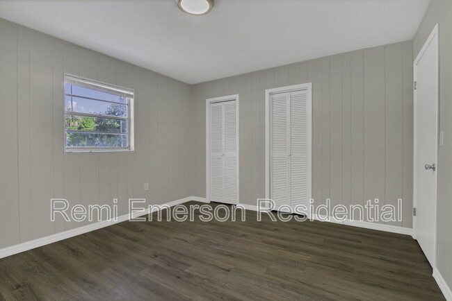 Building Photo - 14025 Southeast 54th Ct.
