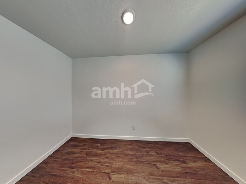 Building Photo - 23484 E 2nd Pl