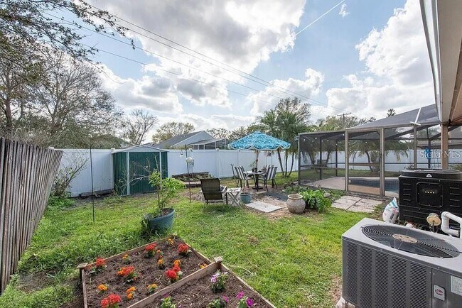 Building Photo - 9415 Pebble Glen Ave