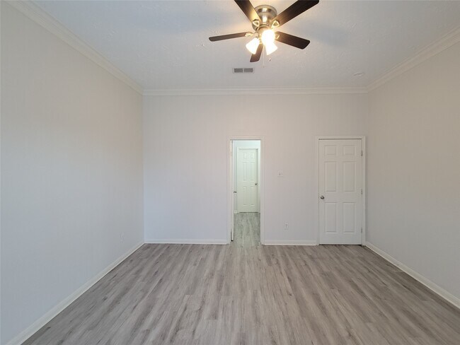 Building Photo - 3610 Honey Creek Dr