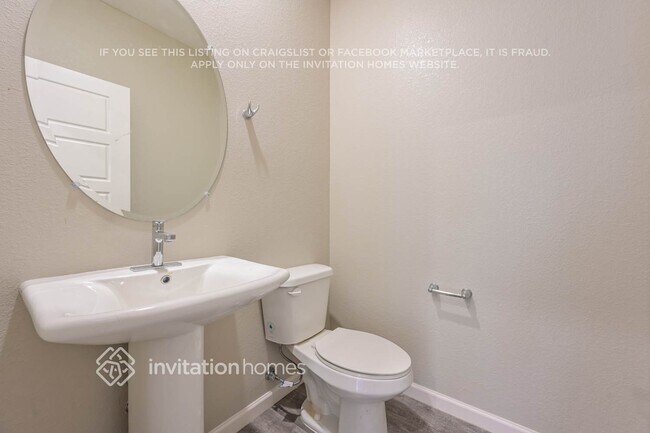 Building Photo - 24241 E Mexico Ave