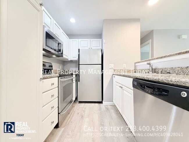 Building Photo - 2609 S 272nd St