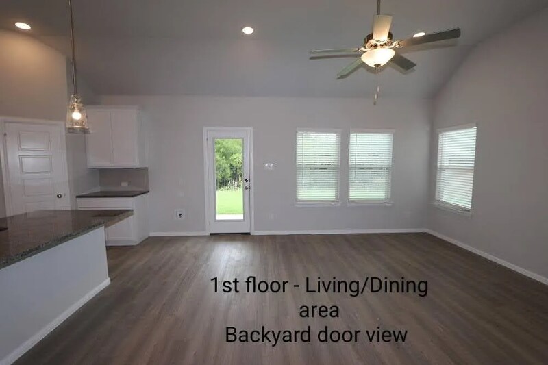 Building Photo - 1217 Putnam St