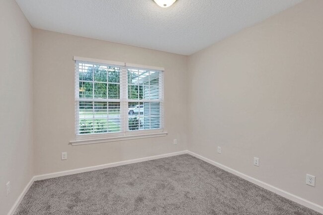 Building Photo - Available for Rent