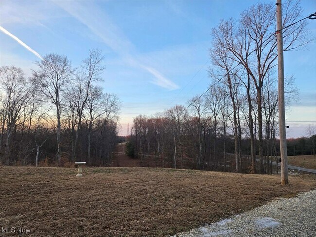 Building Photo - 2727 Finkle Hill Rd