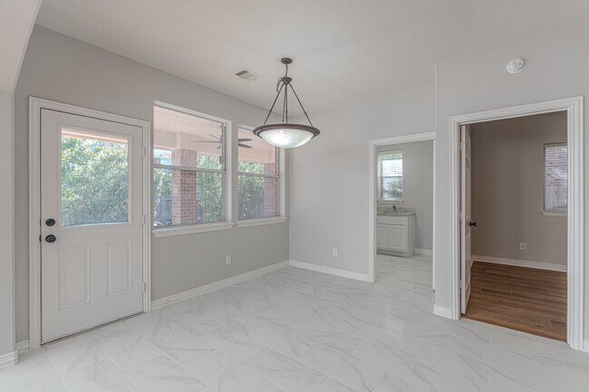 Building Photo - 63 W Artist Grove Pl