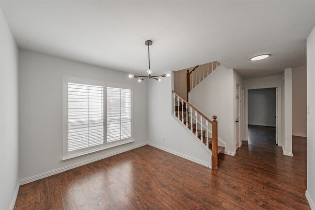 Building Photo - 617 Dover Ct