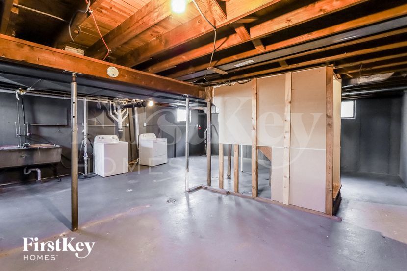 Building Photo - 3915 N Park St