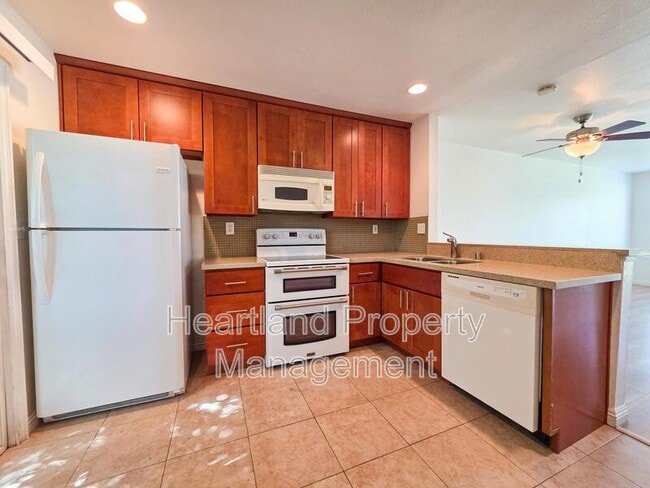 Building Photo - 8284 Echo Dell Rd