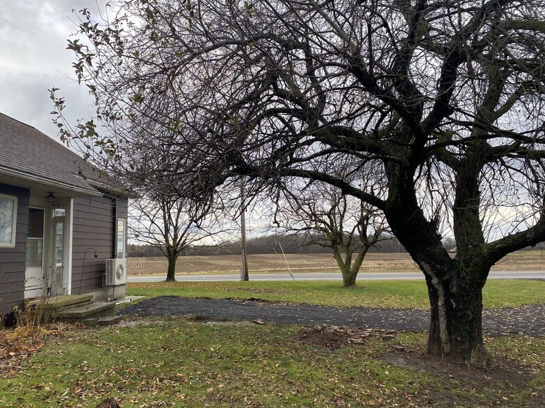 Building Photo - 2075 Co Rd