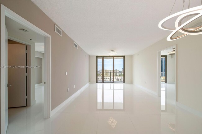 Building Photo - 300 Sunny Isles Blvd