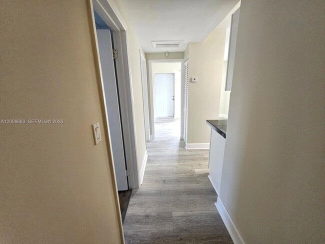 Building Photo - 10790 SW 46th St