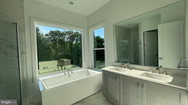 Building Photo - 24827 Yellow Poplar Pl