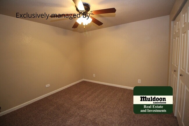 Building Photo - Pet Friendly and Spacious HOME!! Available Soon!