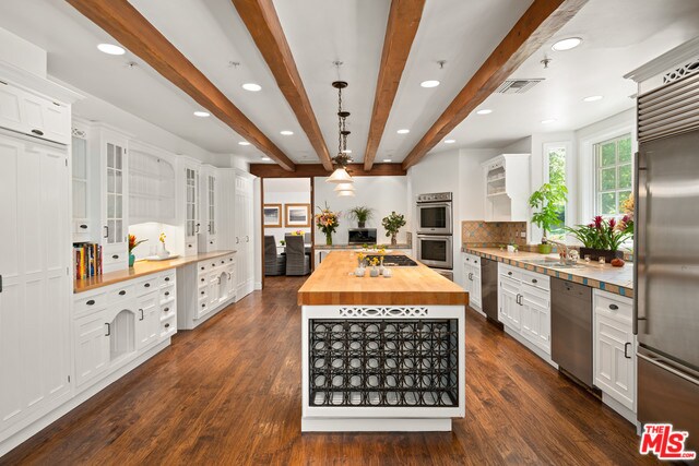Building Photo - 5721 Bonsall Dr