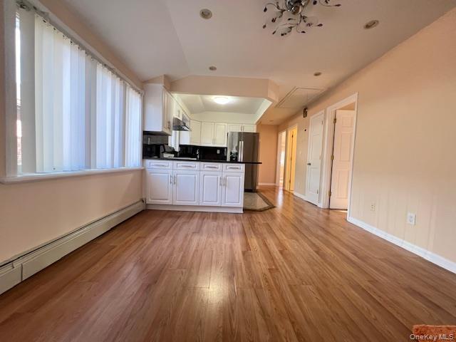 Building Photo - 69-52 Cloverdale Blvd