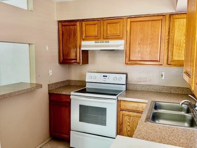 Building Photo - 3073 Pine Tree Ave