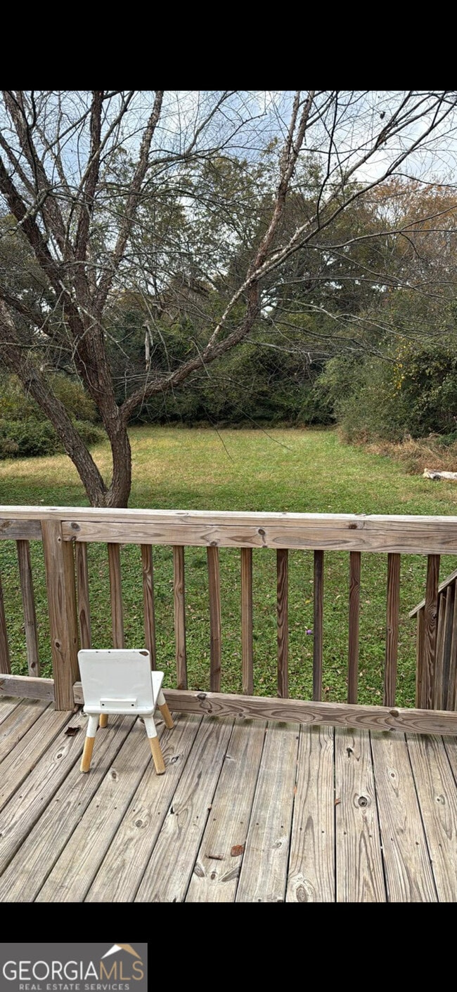 Building Photo - 147 Campbell St