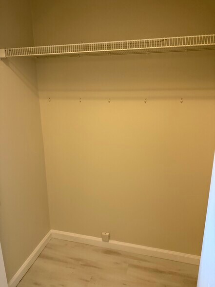 Building Photo - 6318 Sky Song Ln