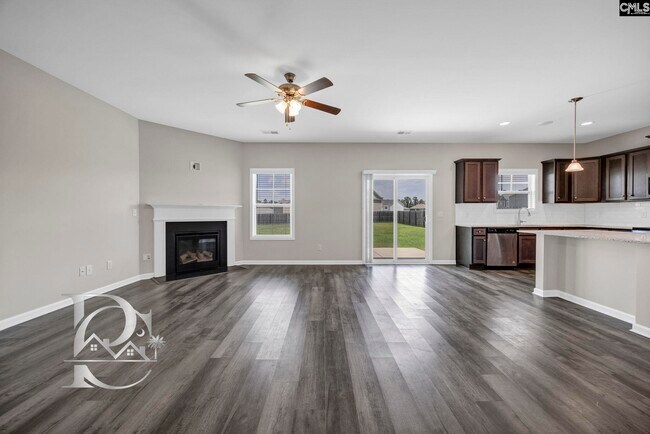 Building Photo - 5 Spinney Ct