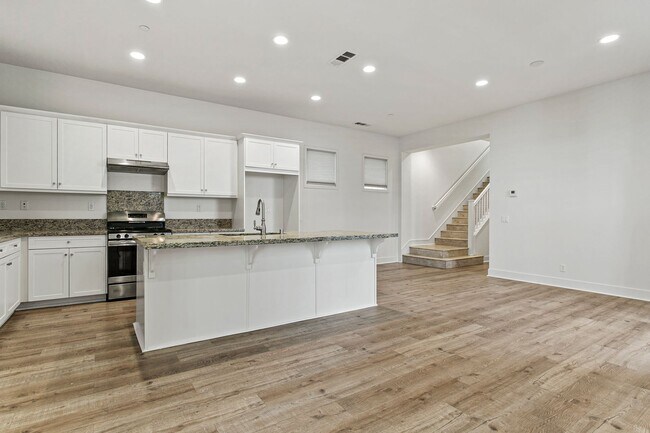 Building Photo - Stunning 4-Bedroom Home in Gated Tribella Community!