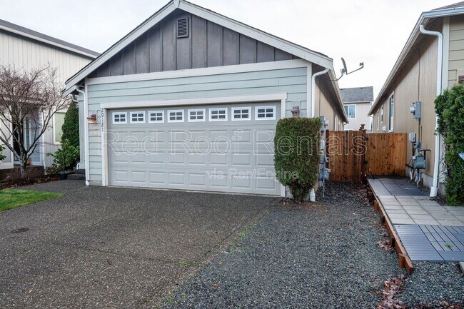 Building Photo - 20121 96th Ave E