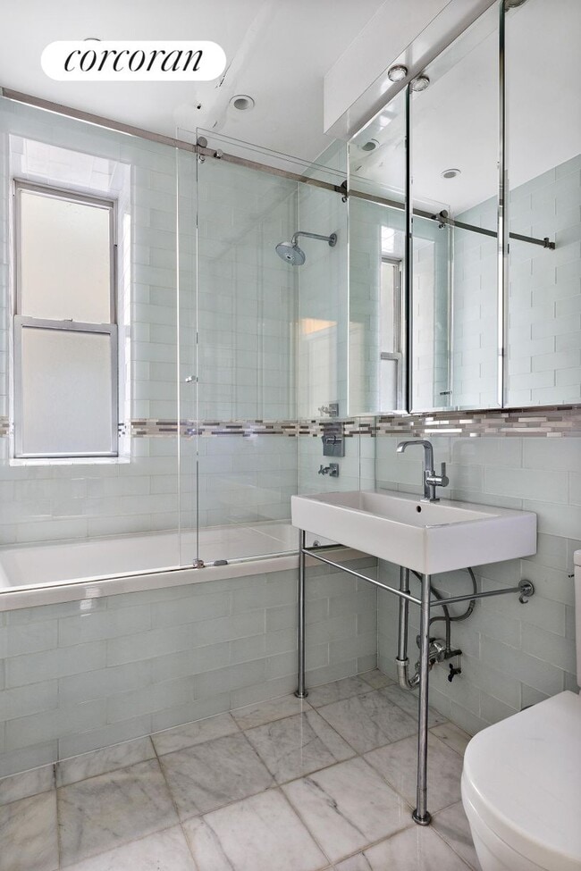 Building Photo - 229 W 97th St