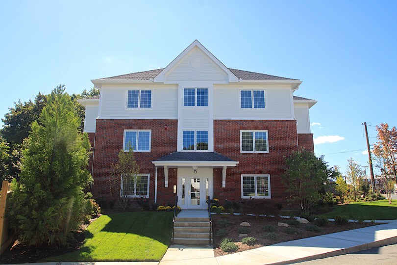 Building Photo - 125 Edgemere Rd