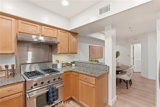 Building Photo - 1222 S Westgate Ave