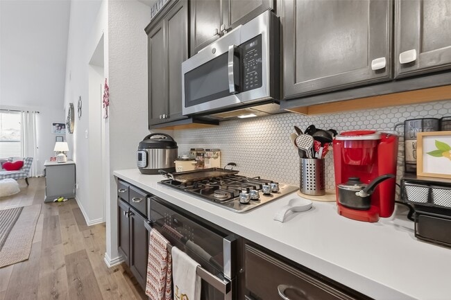 Building Photo - 15006 Eves Necklace Ct