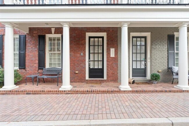 Building Photo - 4209 Whitby Way SE