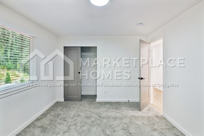 Building Photo - 2032 N Castle Way