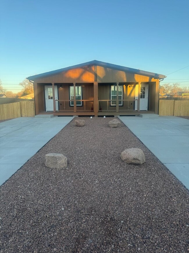 Building Photo - 632/634 Edna Lane