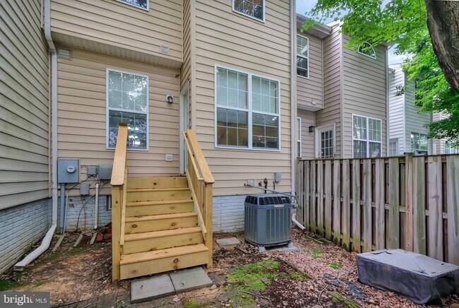 Building Photo - 6052 Ticket Way