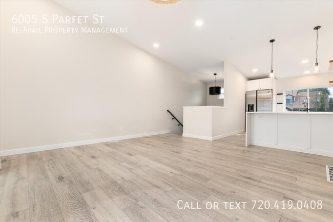 Building Photo - 6005 S Parfet St