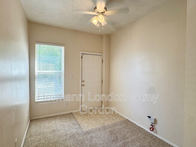 Building Photo - 4738 Olive St