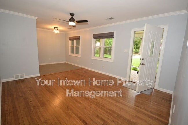 Building Photo - 1222 Crestwood Dr SE