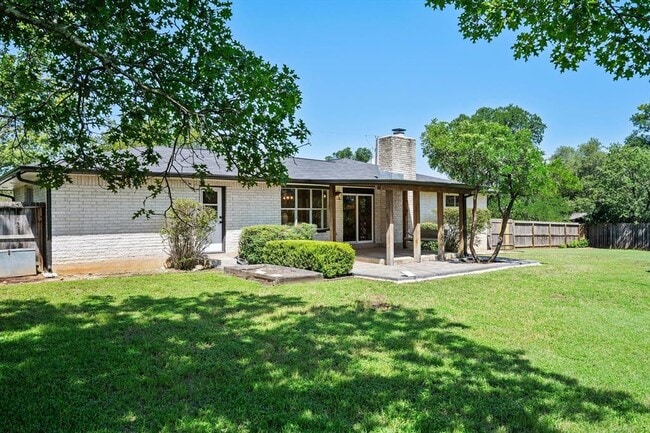 Building Photo - 109 Woodland Rd