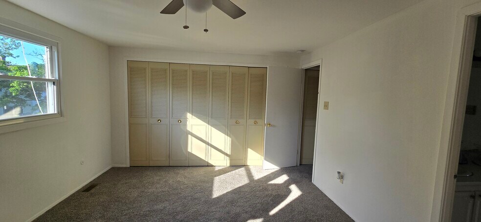 Bedroom #2 - 70 Rittenhouse Dr