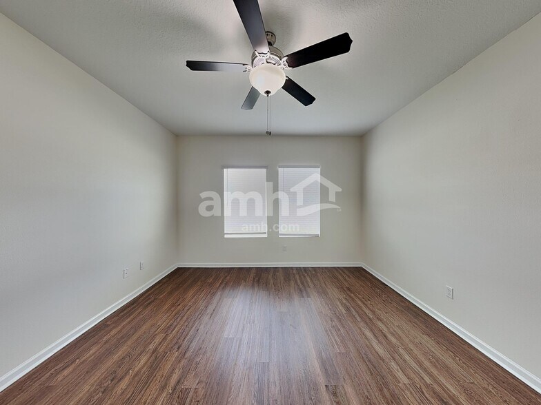 Building Photo - 8714 Layalie Way