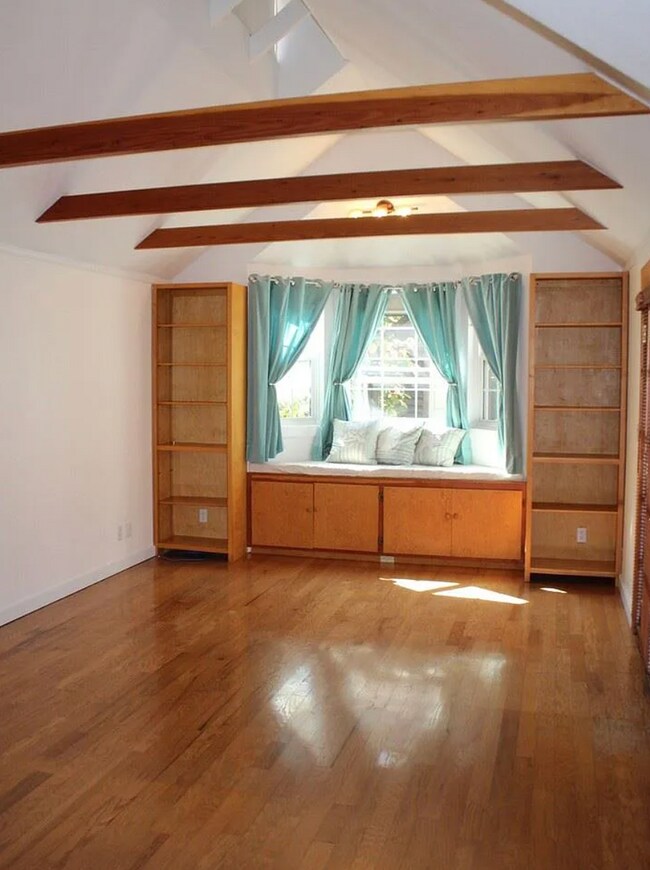 Building Photo - Charming 3 Bed, 2 Bath Single Story Home with AC in Barron Park