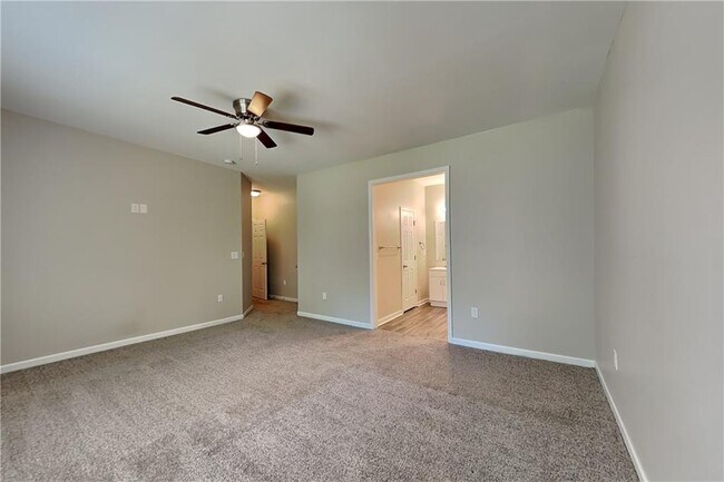 Building Photo - 159 Teramont Ct