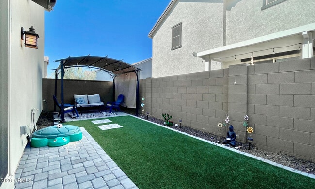 Building Photo - 25338 N 20th Ave