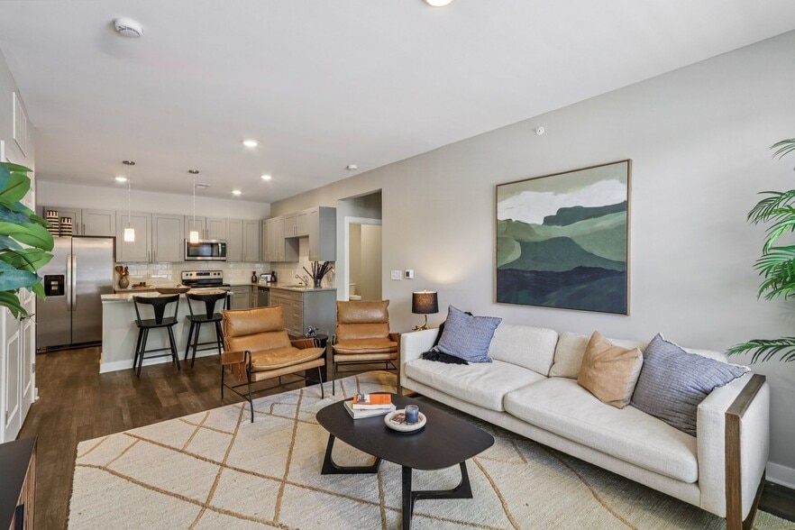 Primary Photo - Founders Pointe Apartments