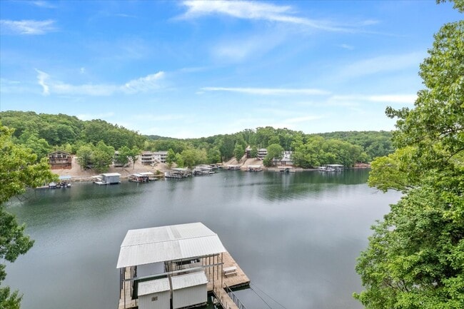 Building Photo - 24 Mimosa Rd