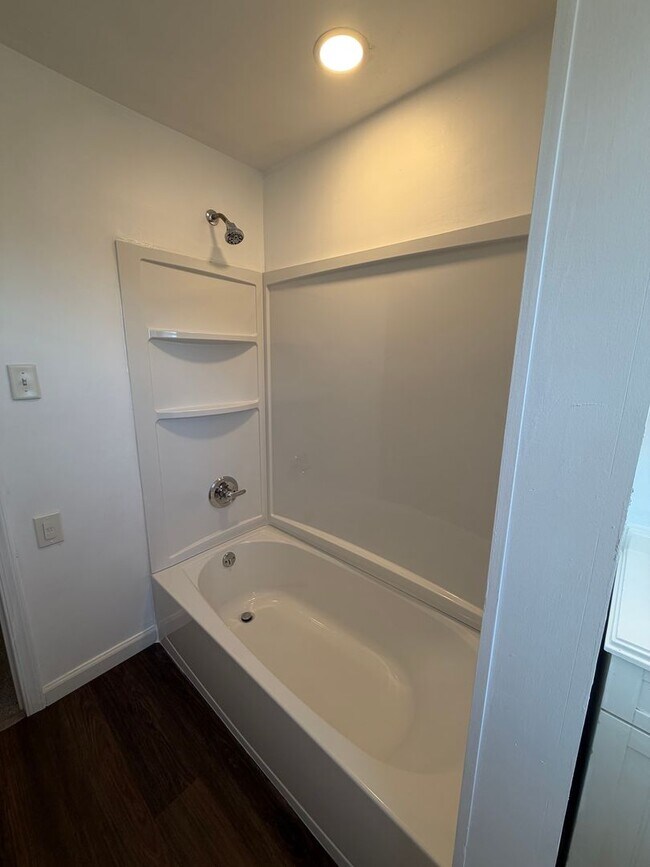 Building Photo - 17 N 24th St